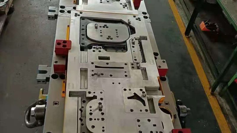 汽车模具：材质选择与用途解析