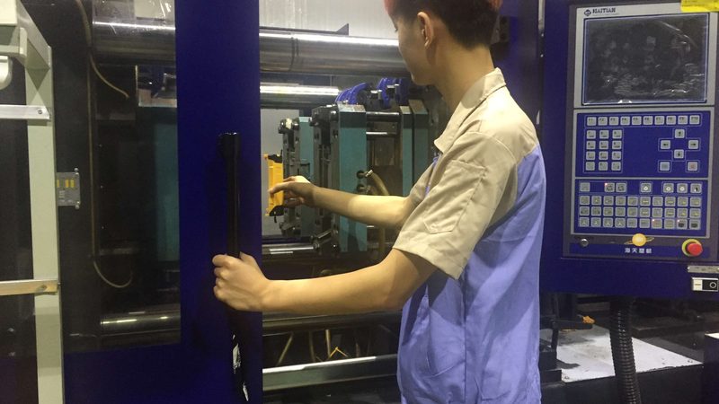 小型模具加工厂收费标准揭秘：价格构成与影响因素